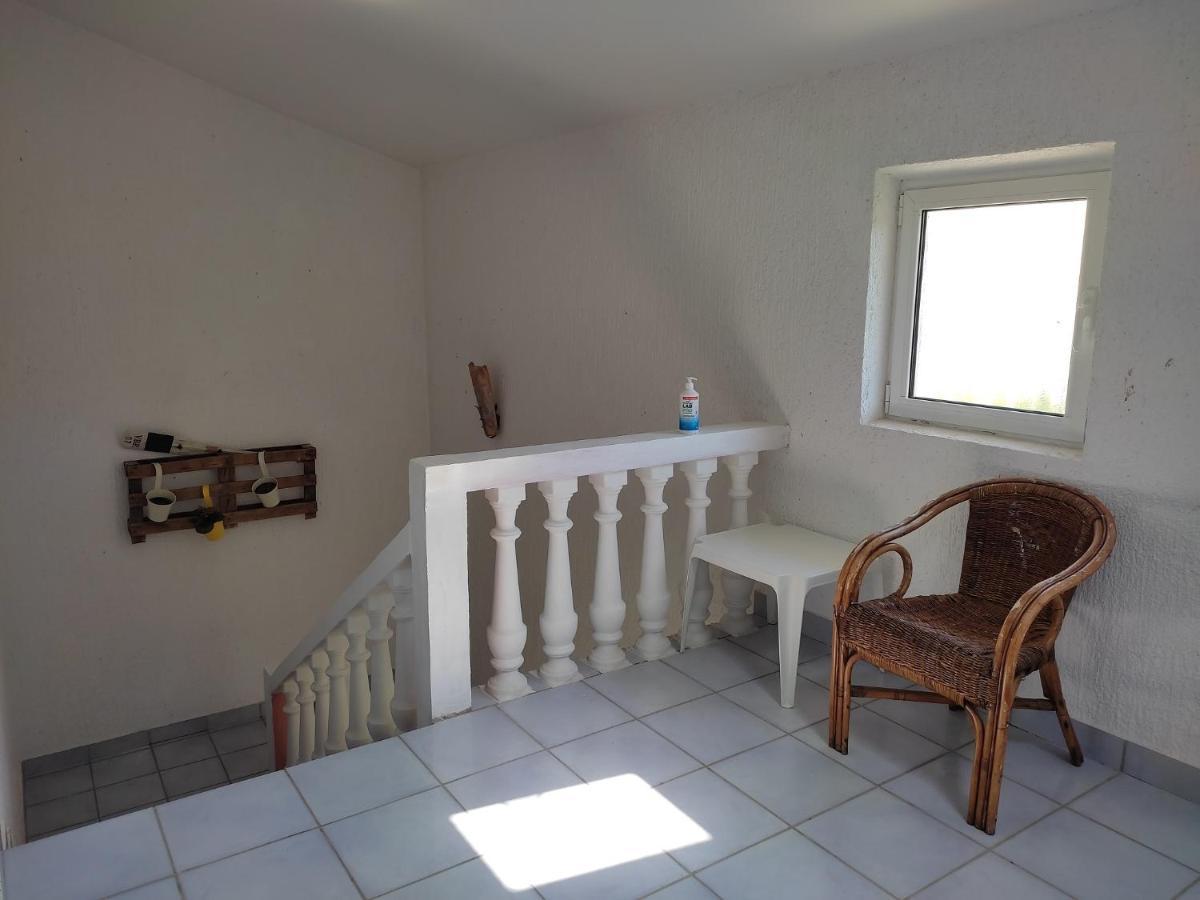 Apartment Arba 1 With Heated Pool Rab Town Ngoại thất bức ảnh